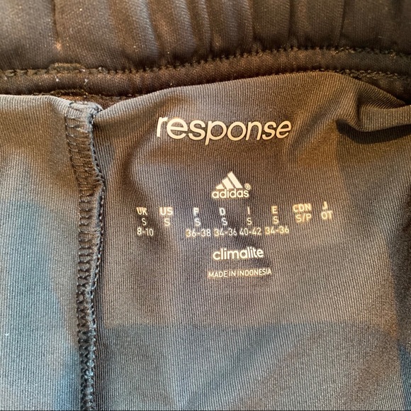 Adidas Patterned work out shorts with pockets - Picture 7 of 7